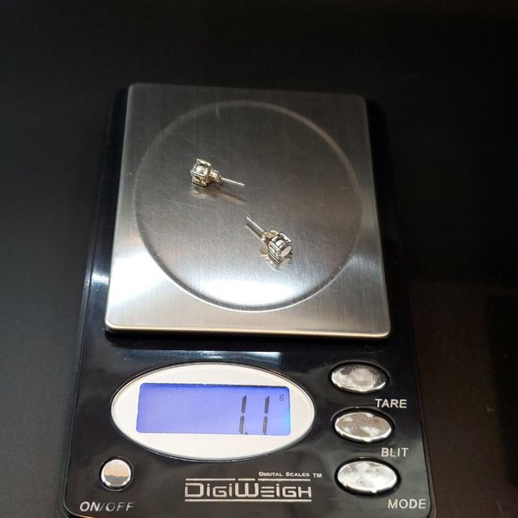 925 Sterling Silver Clear Cubic Zirconia Small Stud Earrings - Picture 6 of 6